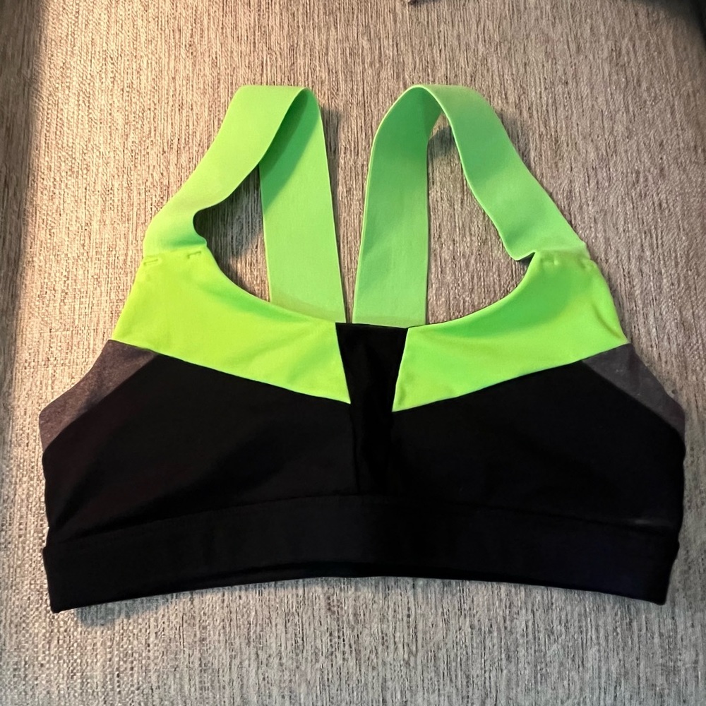 Small Alo Sports Bra
